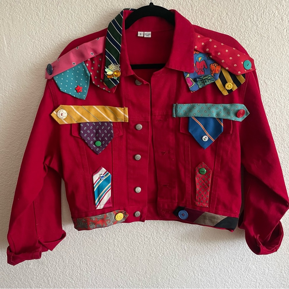 Unique Red Denim Jacket With Ties Patchwork - image 1